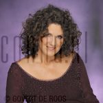 08-06-2004 Karin de Groot at studio in Amsterdam, by order of KRO. 

[keywords]Posed, Headshot, Smiling[/keywords]